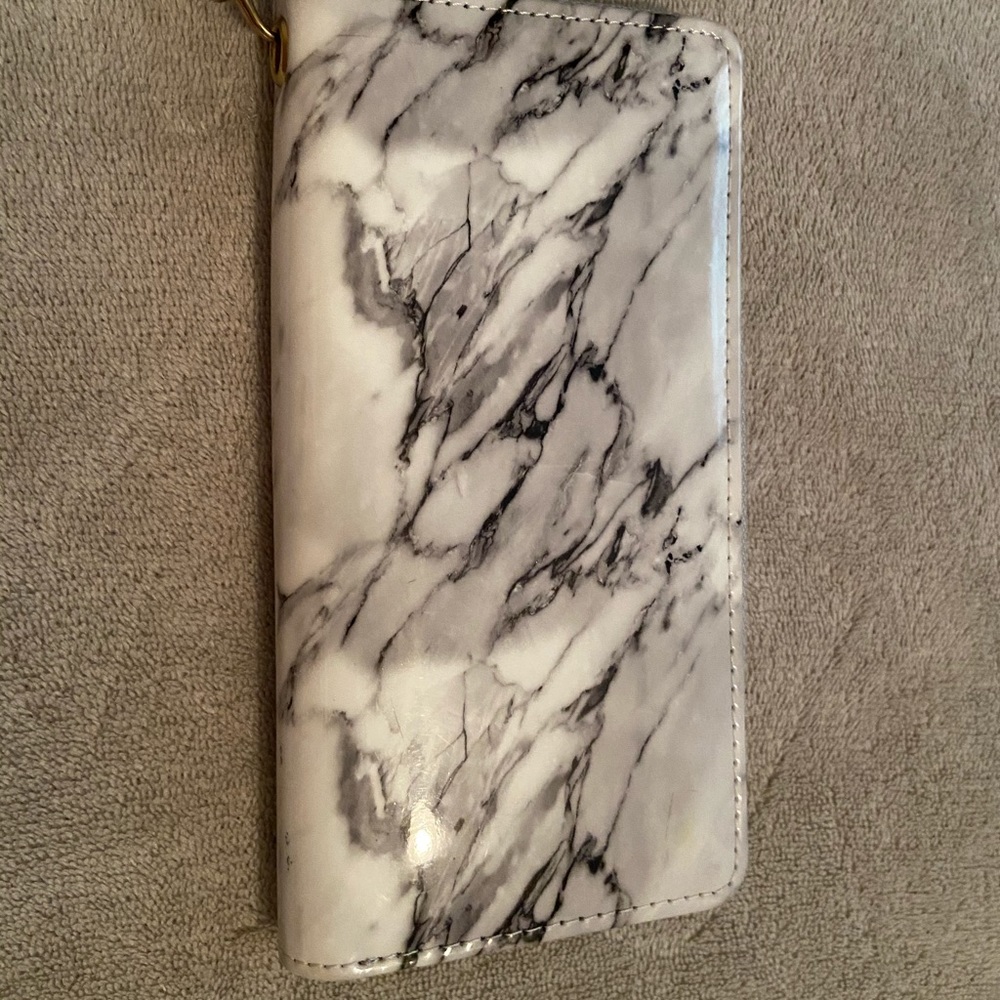 Marble Print Zip around Wallet with Hand Clutch
